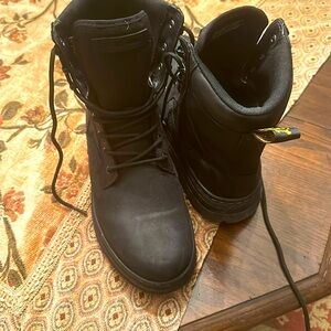 Size 10  black boots